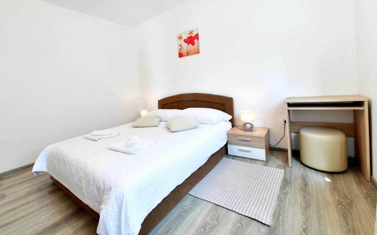 Apartman Dorijan Раковица Екстериор снимка