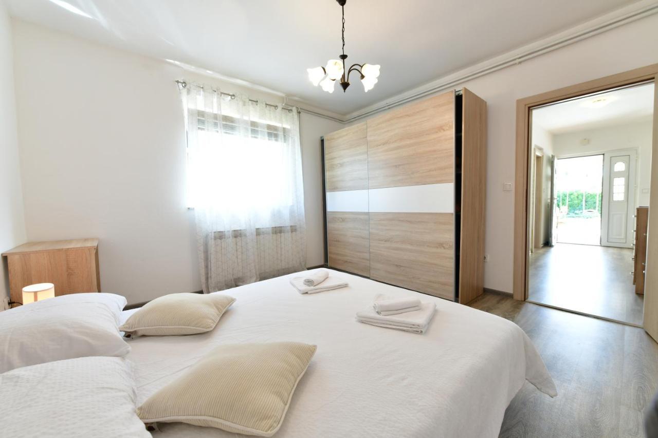 Apartman Dorijan Раковица Екстериор снимка